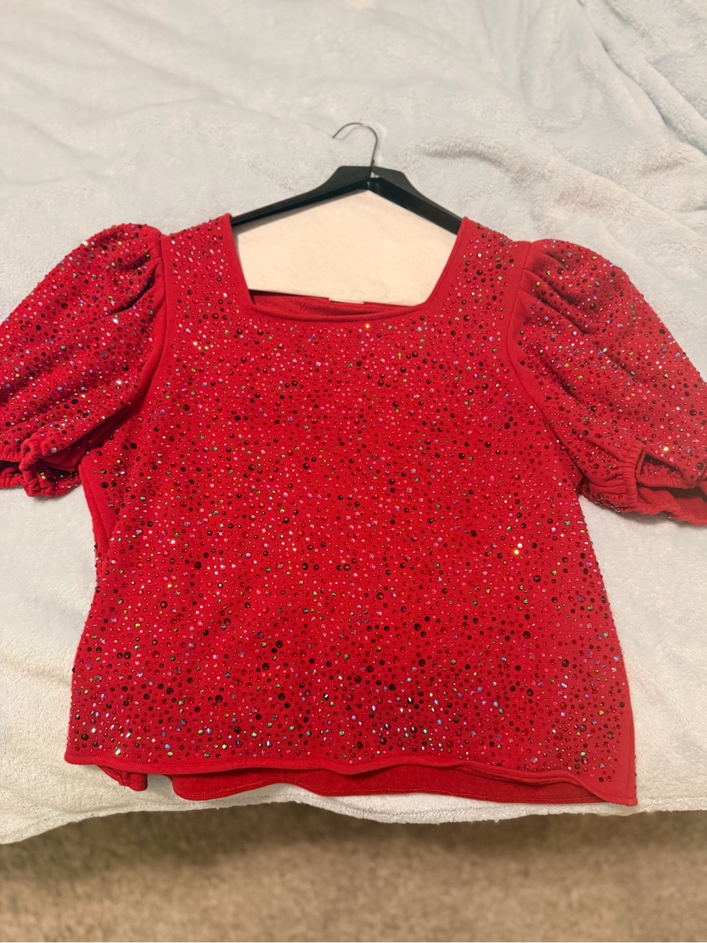 QUEEN OF SPARKLES Red Puff-Sleeve Sequin Crop Top